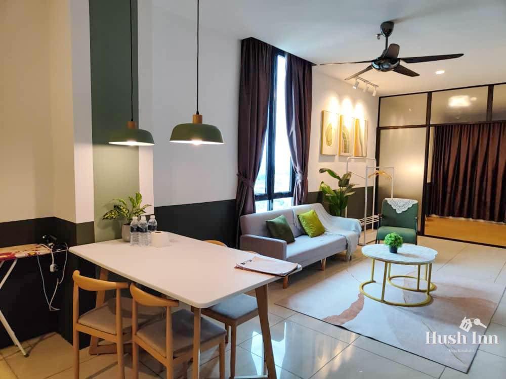 Hush Inn At Itcc Manhattan Suites Kota Kinabalu Exteriör bild